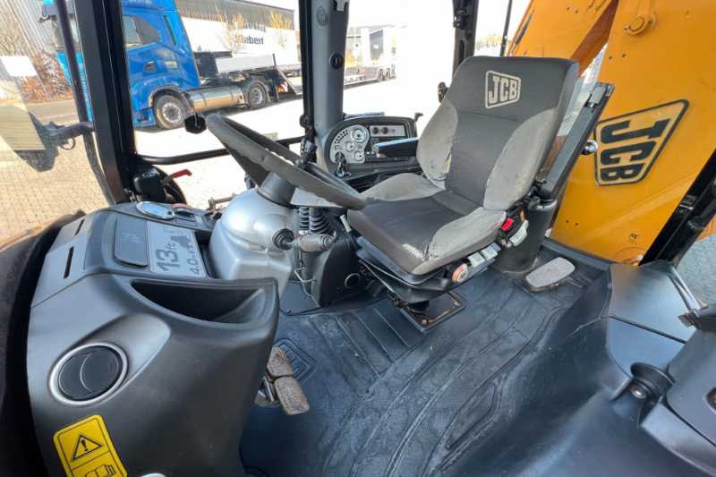 OmecoHub - Immagine JCB 3CX 